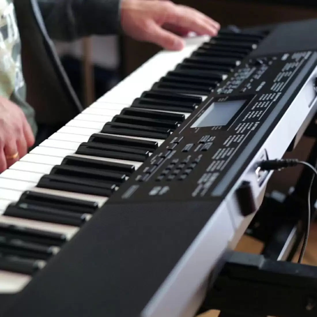 Casio CTK-3500 61-Key Portable Keyboard