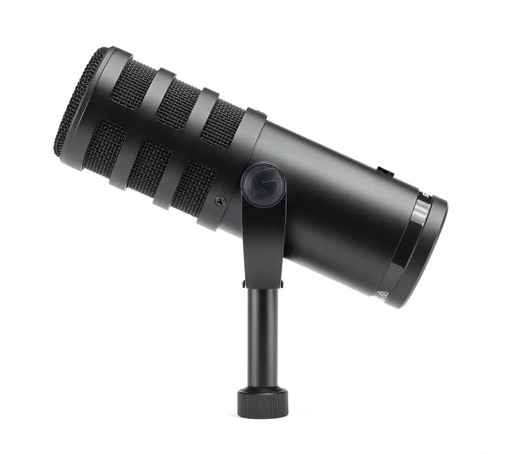 Samson Q9U broadcast microphone with XLR and USB-C connections for podcasting and streaming.